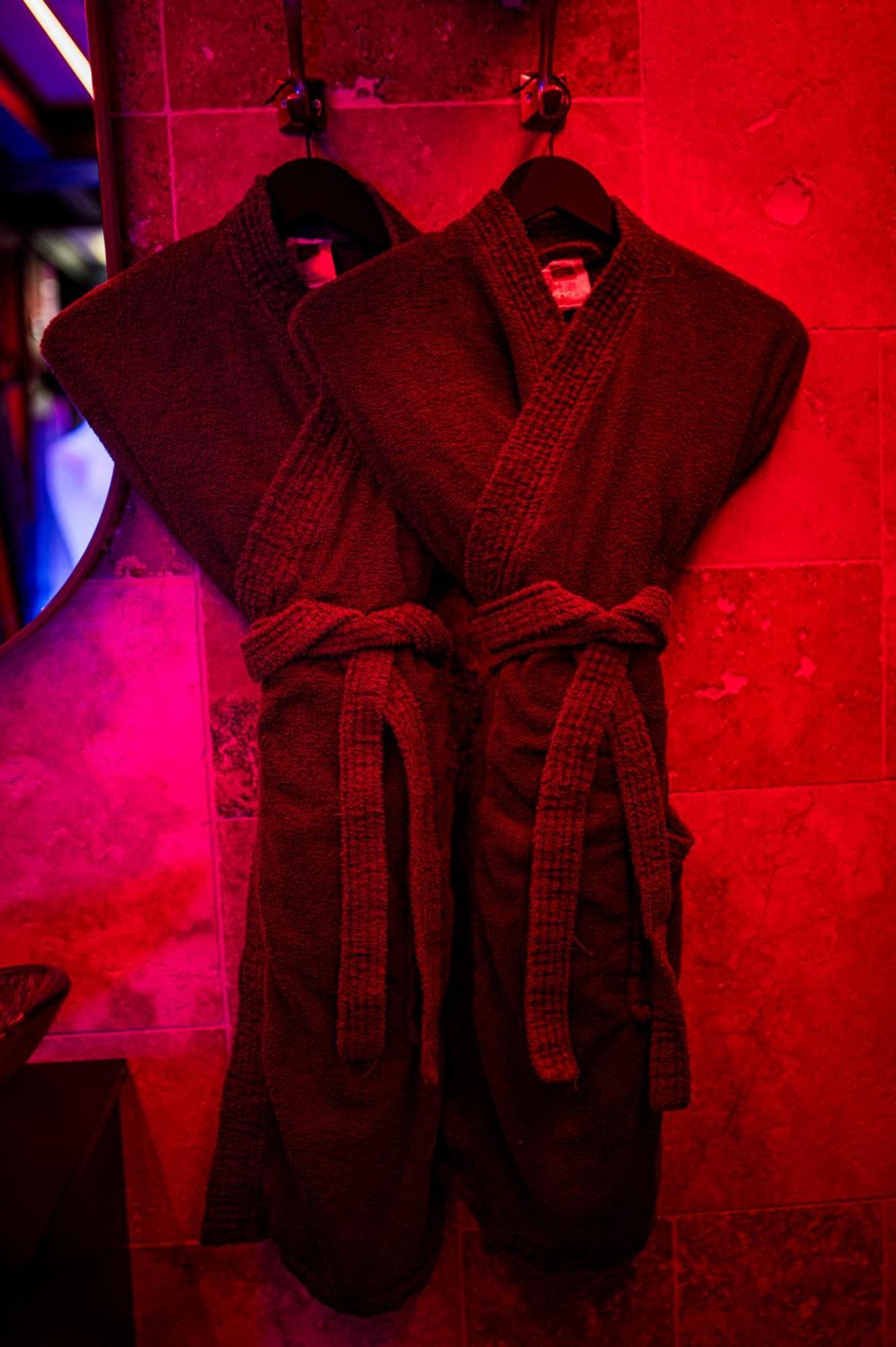 Loveroom Sauna, Balneo, Parking Prive Dans Le Centre De Онфлер Номер фото